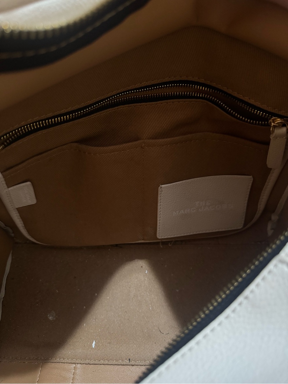 Marc Jacobs The Tote Bag in Beige - Picture 5 of 9